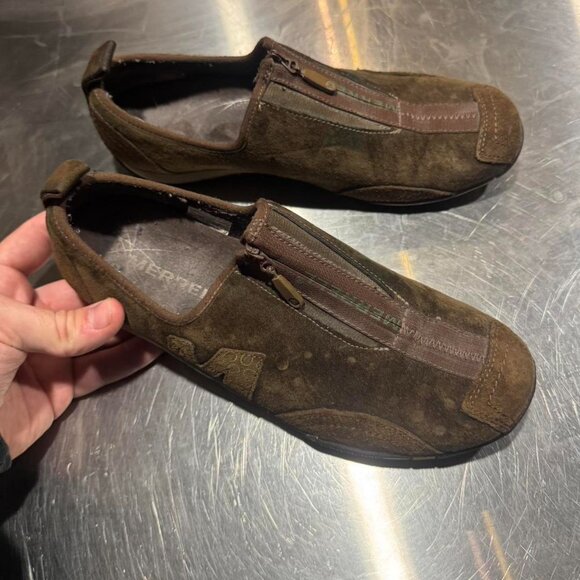 Merrell Women's Brown Loafers - Picture 2 of 5